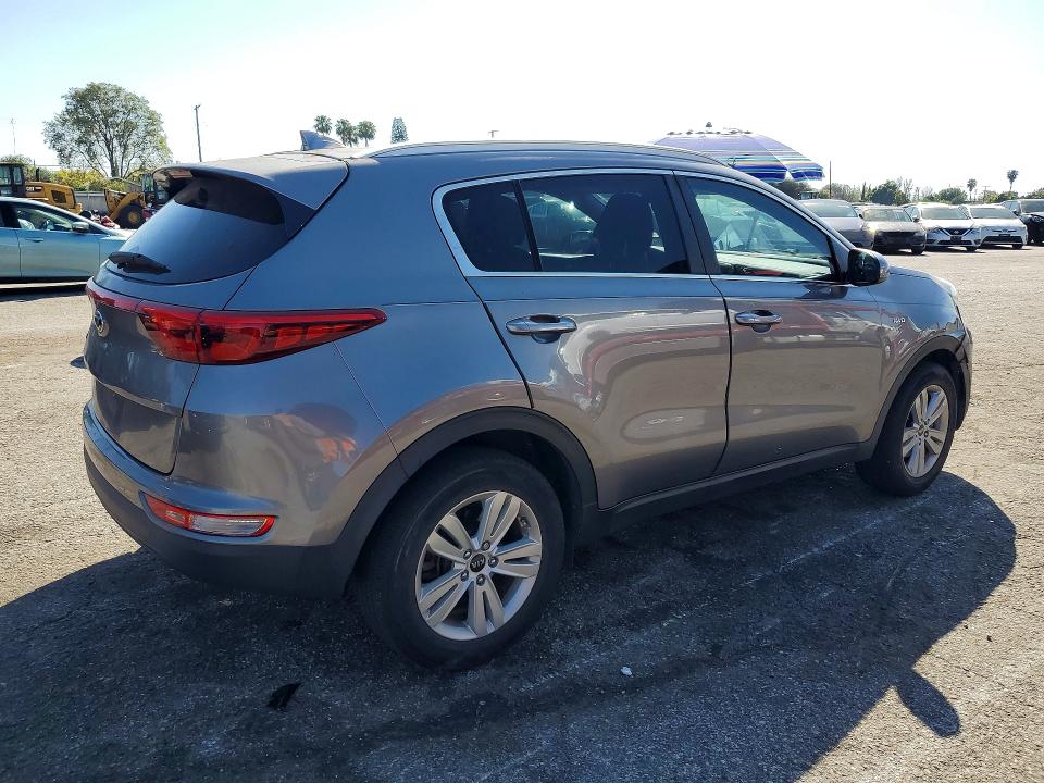 45877766 :رقم المزاد ، KNDPMCAC4H7255539 vin ، 2017 Kia Sportage مزاد بيع