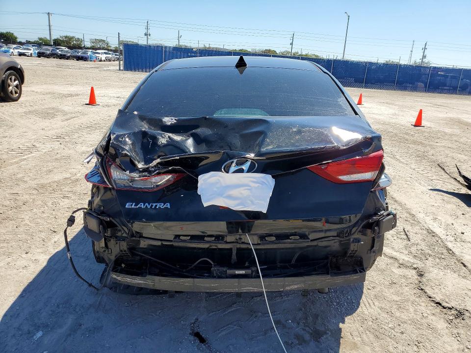 Продажа на аукционе авто 2017 Hyundai Elantra, vin: 5NPD84LF9HH117740, номер лота: 47195166