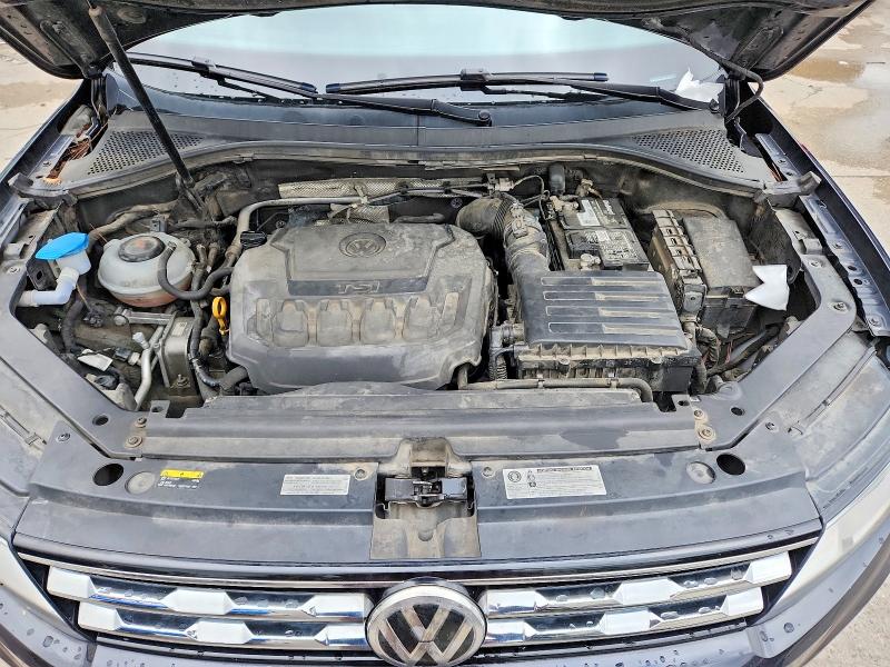 45735106 :رقم المزاد ، 3VV3B7AX1JM033052 vin ، 2018 Volkswagen Tiguan مزاد بيع