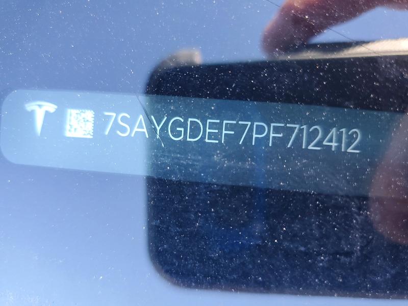 42011456 :رقم المزاد ، 7SAYGDEF7PF712412 vin ، 2023 Tesla Model Y مزاد بيع