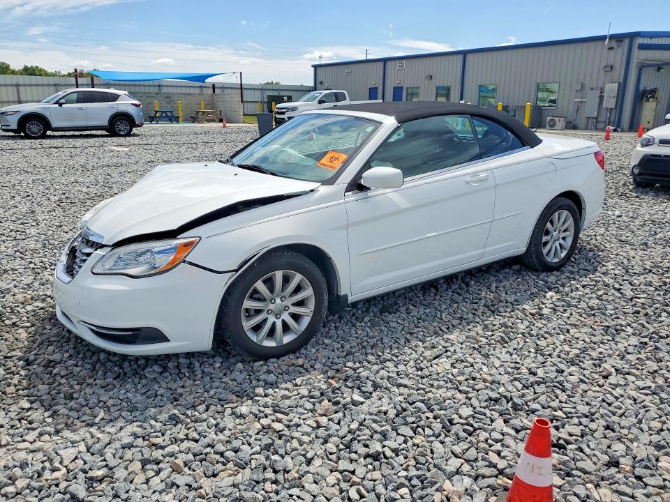 46850806 :رقم المزاد ، 1C3BCBEG4CN291504 vin ، 2012 Chrysler Convertible 200 مزاد بيع