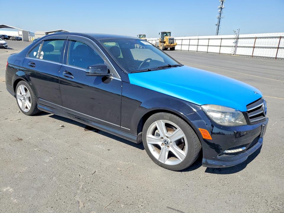 47083276 :رقم المزاد ، WDDGF5EB0BA516611 vin ، 2011 Mercedes-benz C مزاد بيع