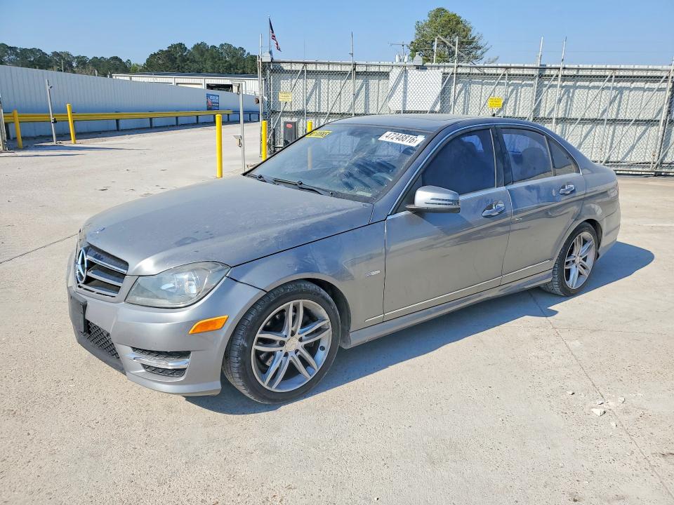 Продажа на аукционе авто 2012 Mercedes-benz C, vin: WDDGF4HBXCR198280, номер лота: 47248816