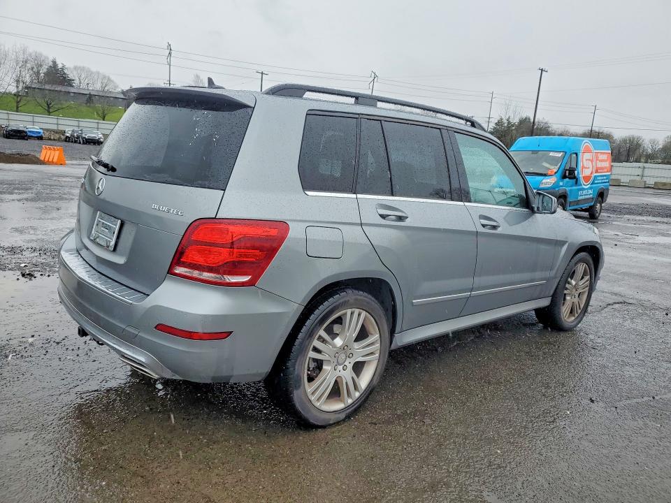 Продаж на аукціоні авто 2015 Mercedes-benz Glk, vin: WDCGG0EB9FG363122, номер лоту: 45568216