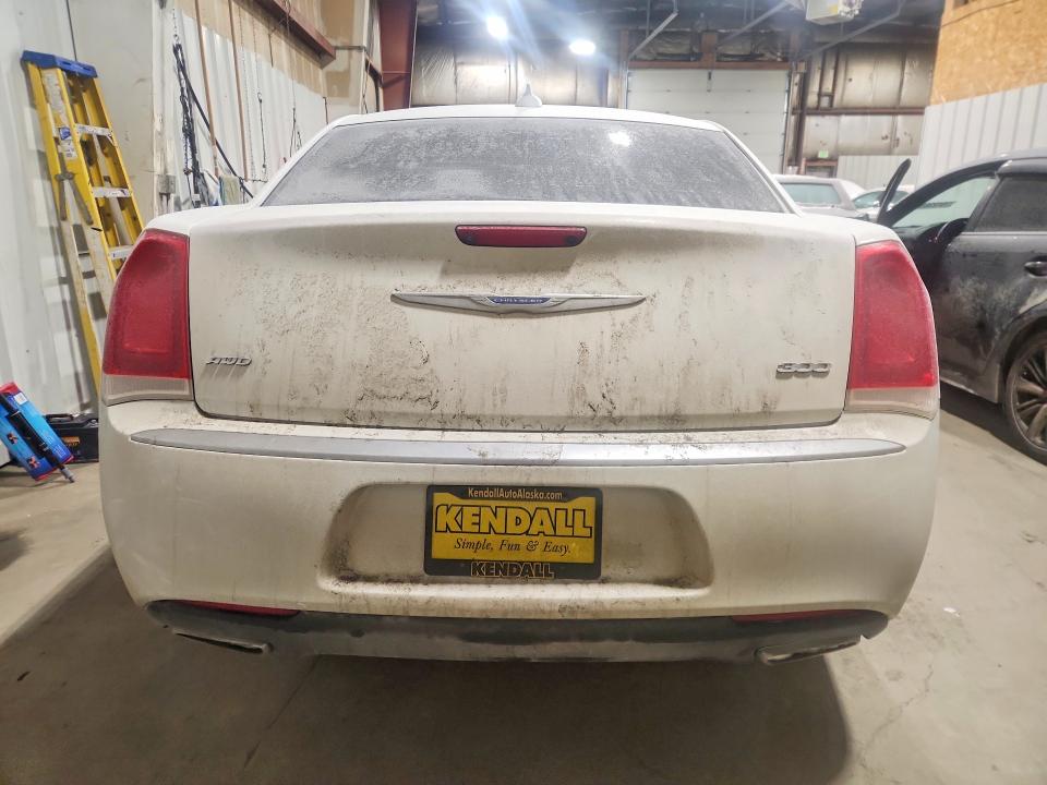 Auction sale of the 2018 Chrysler 300, vin: 2C3CCAKG4JH165295, lot number: 79795185