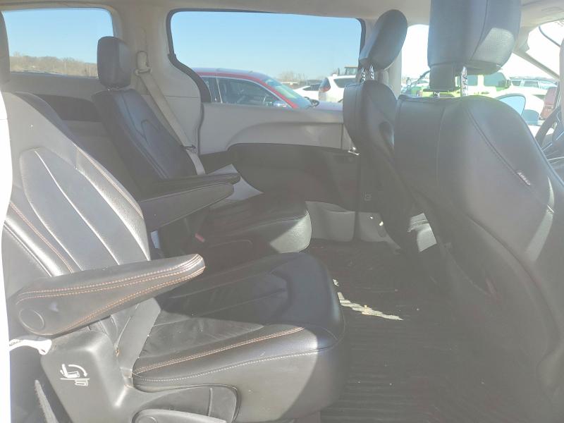 41957726 :رقم المزاد ، 2C4RC1BG7HR523418 vin ، 2017 Chrysler Pacifica مزاد بيع