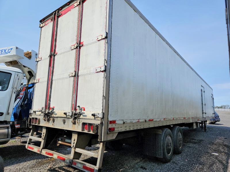 2015 Utility Trailer Manufacture Trailer მანქანა იყიდება აუქციონზე, vin: 1UYVS2533FM245005, აუქციონის ნომერი: 45865626