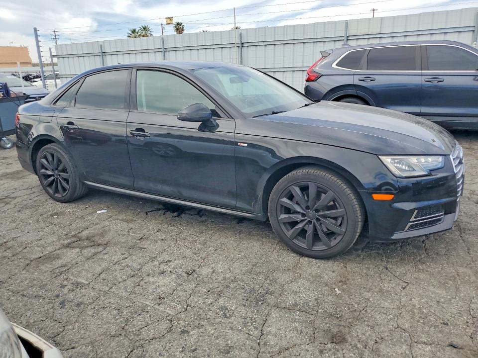 Продаж на аукціоні авто 2018 Audi A4, vin: WAUKMAF48JN020222, номер лоту: 45784886