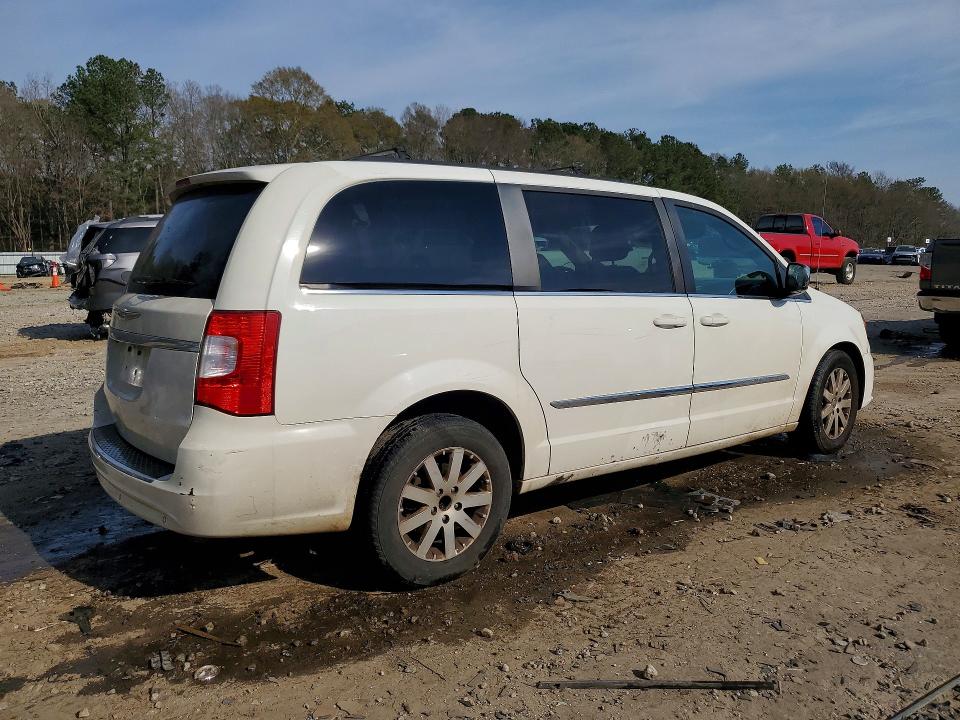 46817336 :رقم المزاد ، 2A4RR8DG3BR613333 vin ، 2011 Chrysler Town & Country مزاد بيع