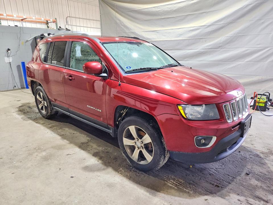 42046386 :رقم المزاد ، 1C4NJDEB2GD697355 vin ، 2016 Jeep Compass مزاد بيع