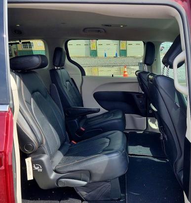 Продажа на аукционе авто 2019 Chrysler Pacifica, vin: 2C4RC1EG6KR714606, номер лота: 46282786