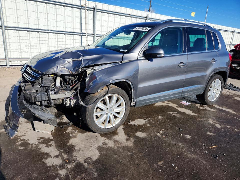 2016 Volkswagen Tiguan მანქანა იყიდება აუქციონზე, vin: WVGBV7AX1GW510875, აუქციონის ნომერი: 45870826