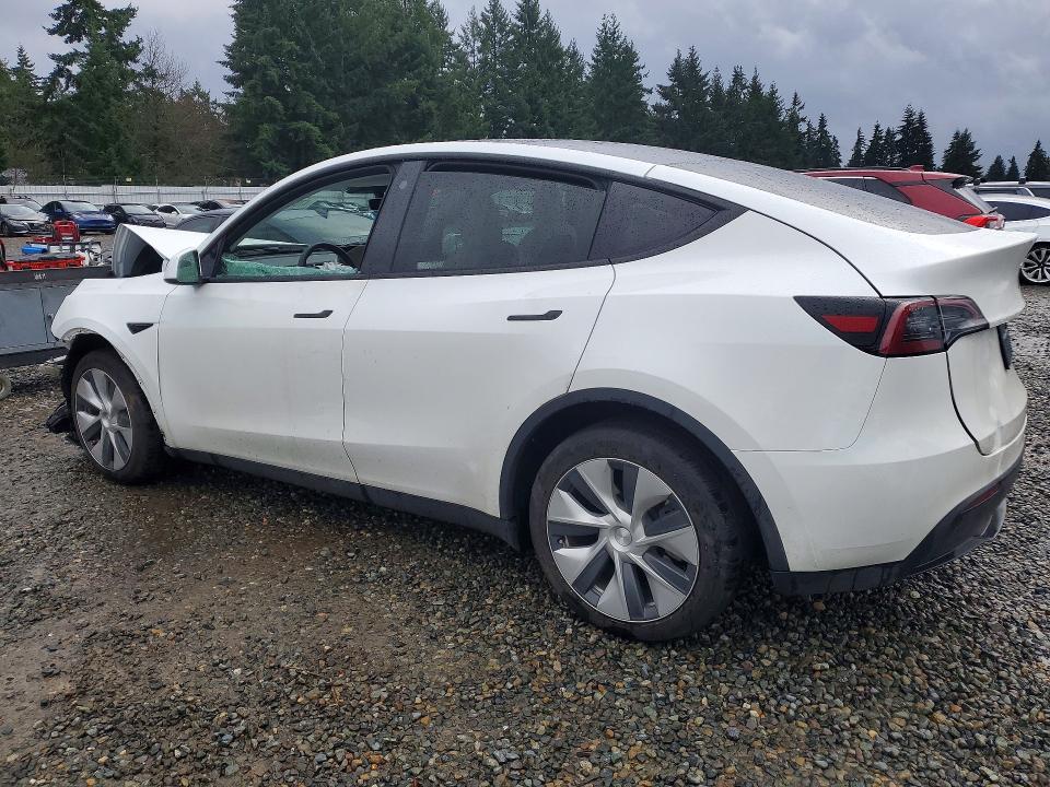 47044086 :رقم المزاد ، 7SAYGDEE9PF623643 vin ، 2023 Tesla Model Y مزاد بيع