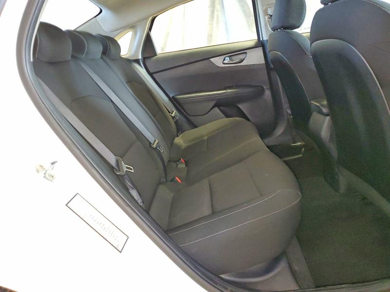 2021 Kia Forte მანქანა იყიდება აუქციონზე, vin: 3KPF24AD6ME331708, აუქციონის ნომერი: 46642076