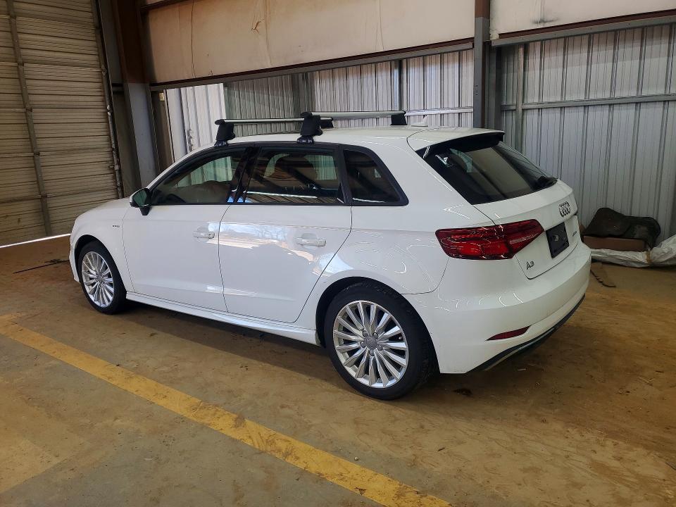 2017 Audi A3 მანქანა იყიდება აუქციონზე, vin: WAUUPBFF5HA074165, აუქციონის ნომერი: 46639836