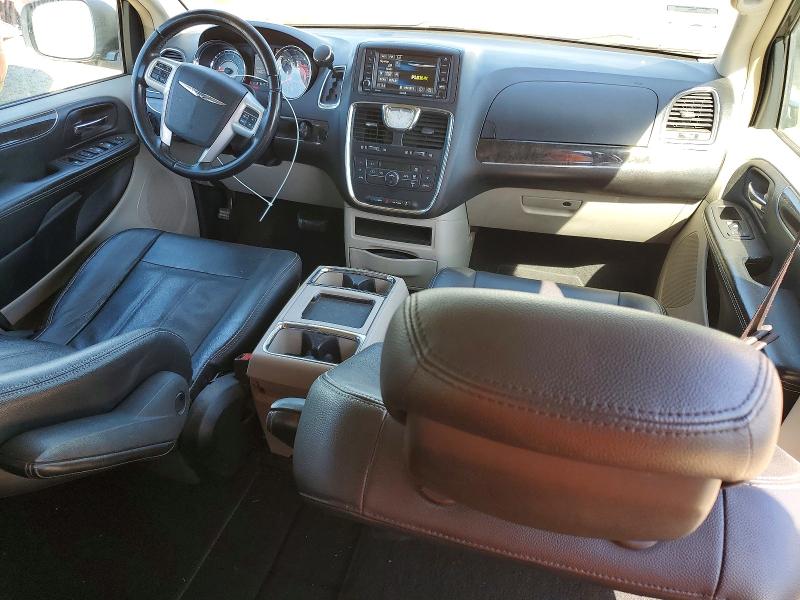41740626 :رقم المزاد ، 2C4RC1BG8GR148167 vin ، 2016 Chrysler Town & Country مزاد بيع
