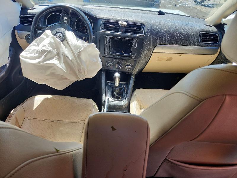 46899916 :رقم المزاد ، 3VWDB7AJ6HM218283 vin ، 2017 Volkswagen Jetta مزاد بيع
