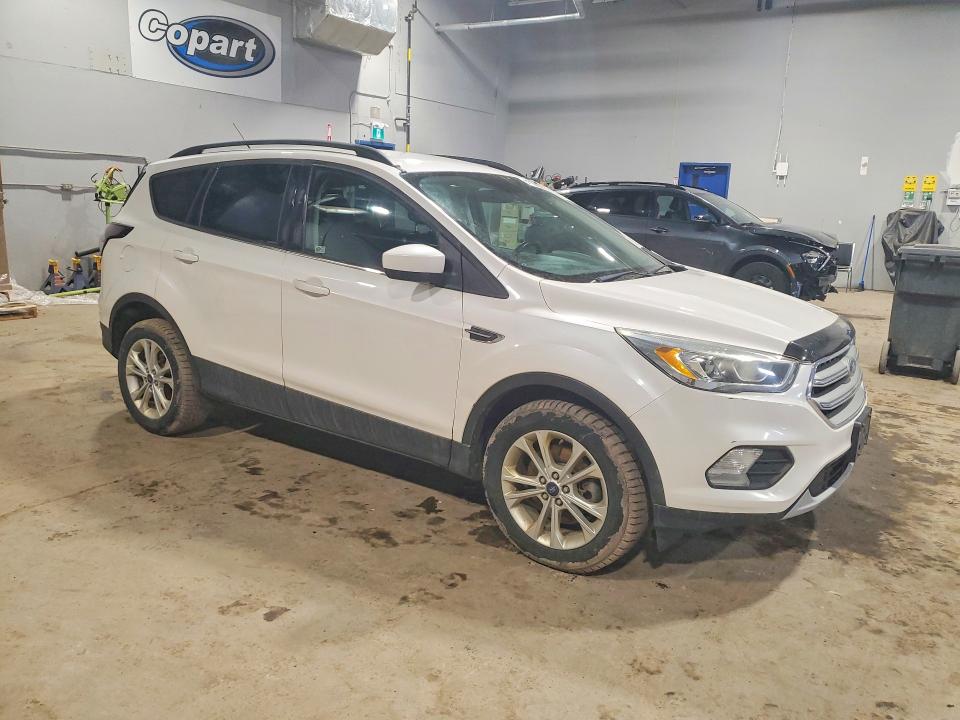 Продажа на аукционе авто 2017 Ford Escape, vin: 1FMCU9G99HUA71790, номер лота: 47689006