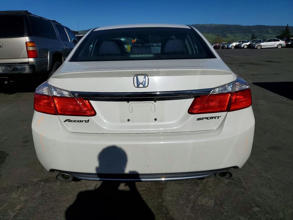 79920595 :رقم المزاد ، 1HGCR2F50FA237562 vin ، 2015 Honda Accord مزاد بيع