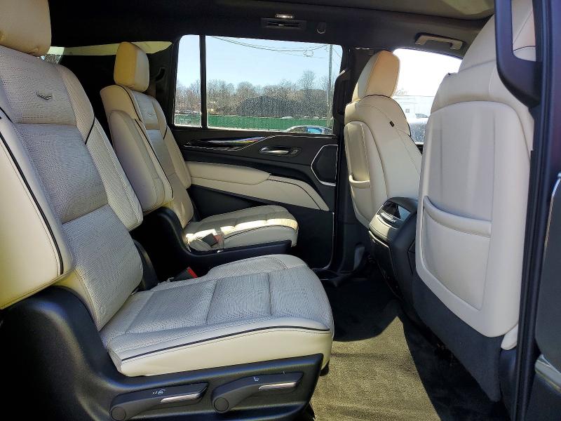 45582896 :رقم المزاد ، 1GYS4NKLXNR122931 vin ، 2022 Cadillac Escalade مزاد بيع