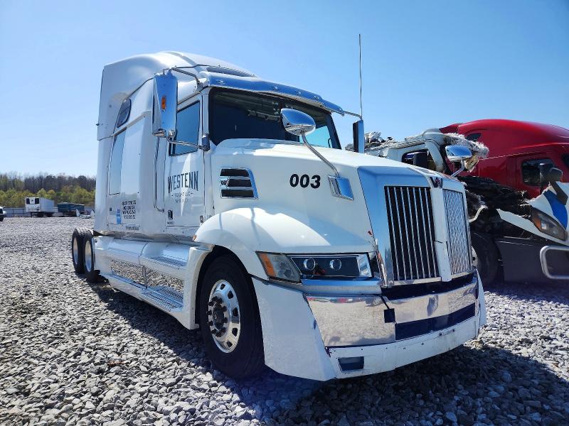 2017 Western Star 5700 Xe მანქანა იყიდება აუქციონზე, vin: 5KJJBHDR0HLJC3540, აუქციონის ნომერი: 45650046