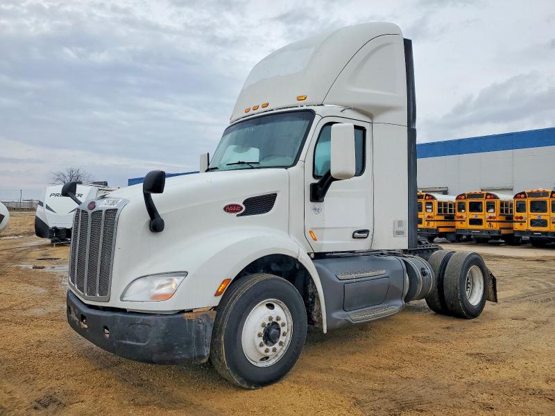 Auction sale of the 2018 Peterbilt 579, vin: 1XPBA48X7JD429062, lot number: 77517665