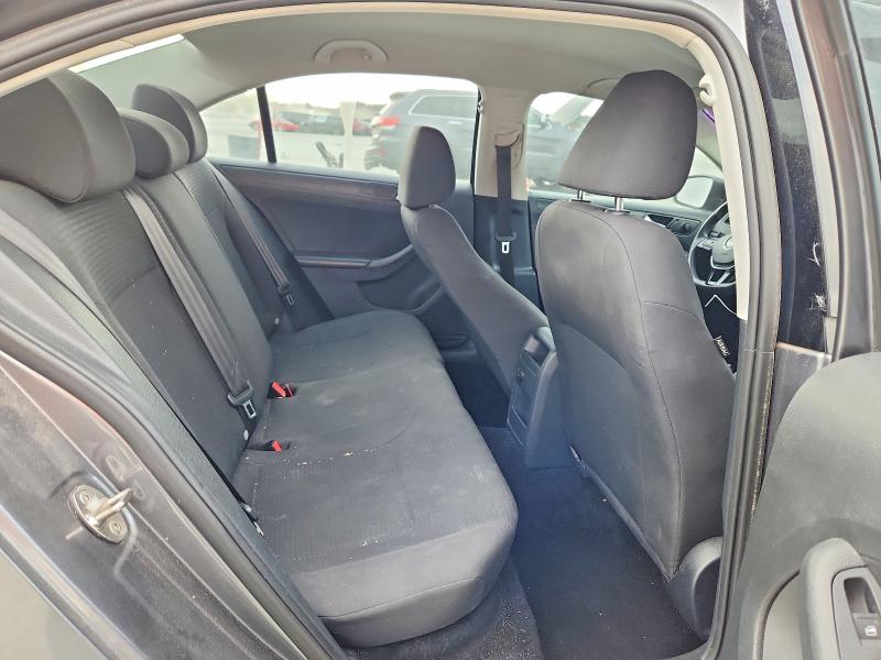 48087176 :رقم المزاد ، 3VW267AJ8GM272842 vin ، 2016 Volkswagen Jetta مزاد بيع