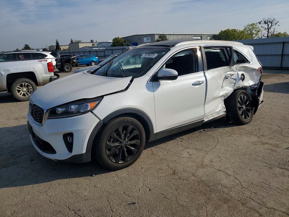2020 Kia Sorento მანქანა იყიდება აუქციონზე, vin: 5XYPH4A57LG670314, აუქციონის ნომერი: 79790025