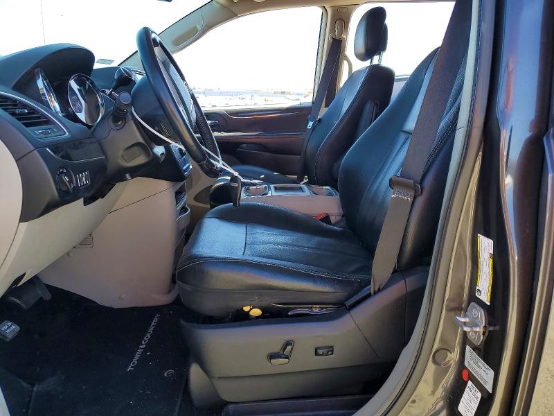 41740626 :رقم المزاد ، 2C4RC1BG8GR148167 vin ، 2016 Chrysler Town & Country مزاد بيع