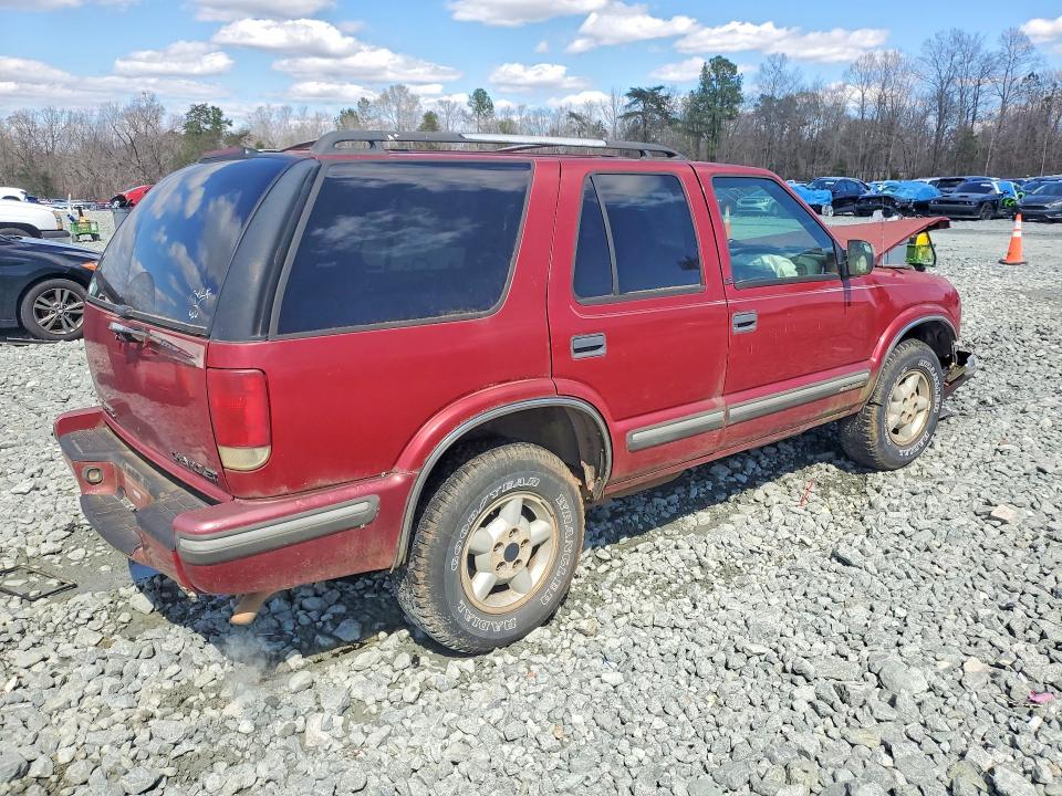 46471576 :رقم المزاد ، 1GNDT13W2XK219787 vin ، 1999 Chev Blazer 4d مزاد بيع