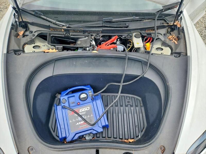 Продаж на аукціоні авто 2024 Tesla Model 3, vin: 5YJ3E1EB2RF792536, номер лоту: 79589515