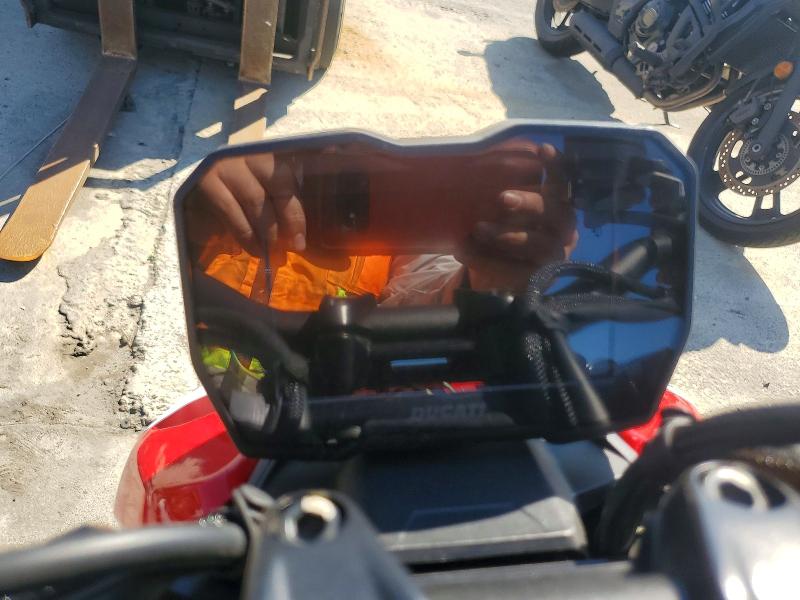 46955016 :رقم المزاد ، ZDMFAKNW3MB004008 vin ، 2021 Ducati Streetfighter مزاد بيع