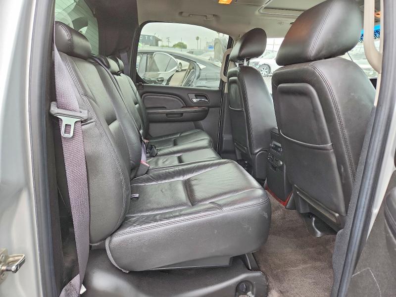 48302236 :رقم المزاد ، 3GYT4NEF3BG326282 vin ، 2011 Cadillac Escalade مزاد بيع