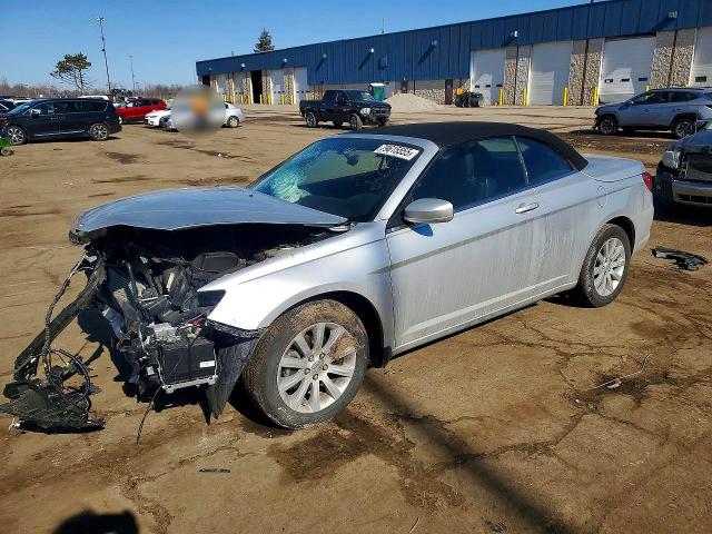 79615555 :رقم المزاد ، 1C3BC2EG1BN536502 vin ، 2011 Chrysler 200 مزاد بيع