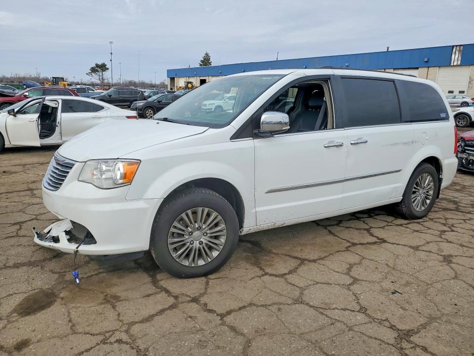 46879106 :رقم المزاد ، 2C4RC1CG7GR150703 vin ، 2016 Chrysler Town & Country مزاد بيع