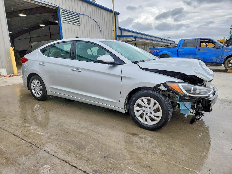 2017 Hyundai Elantra მანქანა იყიდება აუქციონზე, vin: 5NPD74LF7HH163585, აუქციონის ნომერი: 47809986