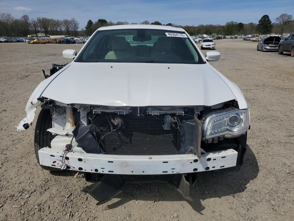 46564116 :رقم المزاد ، 2C3CCAAG8FH792493 vin ، 2015 Chrysler 300 مزاد بيع