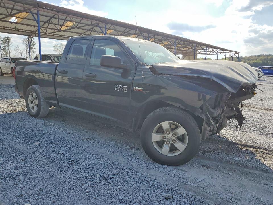 47419946 :رقم المزاد ، 1C6RR6FTXJS211060 vin ، 2018 Ram 1500 مزاد بيع