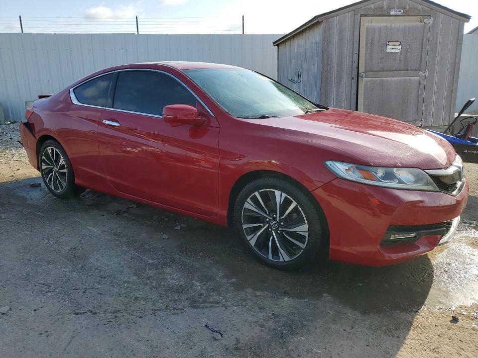 48086676 :رقم المزاد ، 1HGCT1B73HA009450 vin ، 2017 Honda Accord مزاد بيع