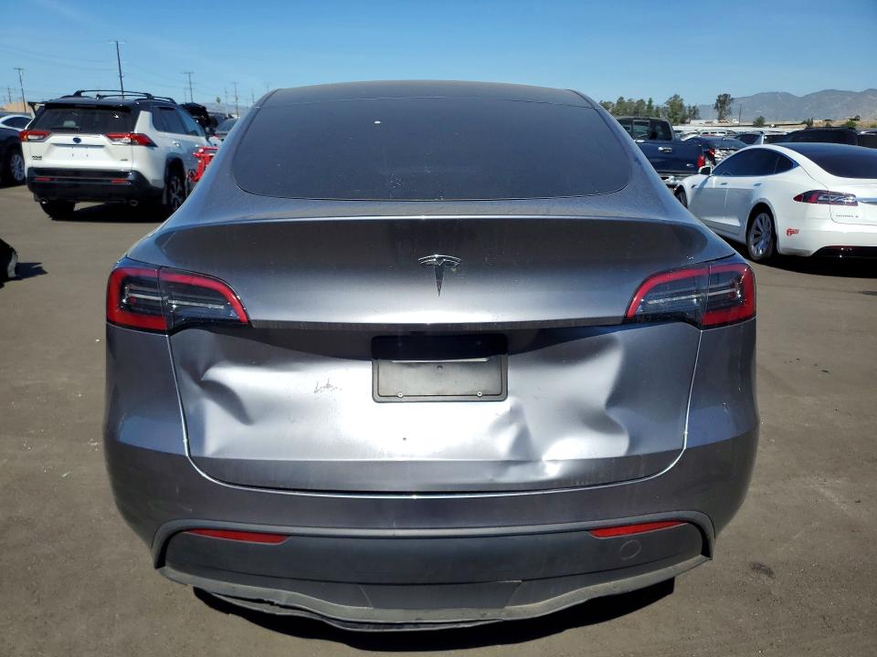 Продаж на аукціоні авто 2024 Tesla Model Y, vin: 7SAYGDED7RF211585, номер лоту: 46400366