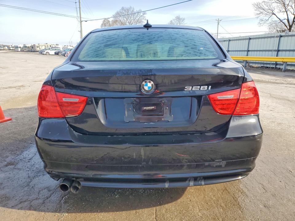 2011 Bmw 328 მანქანა იყიდება აუქციონზე, vin: WBAPH7C53BE852255, აუქციონის ნომერი: 45932766