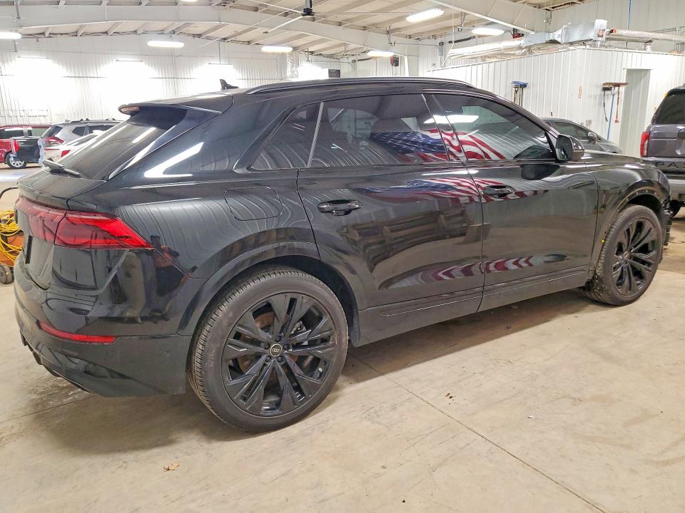 Продаж на аукціоні авто 2025 Audi Q8, vin: WA1FVBF17SD006939, номер лоту: 46045086