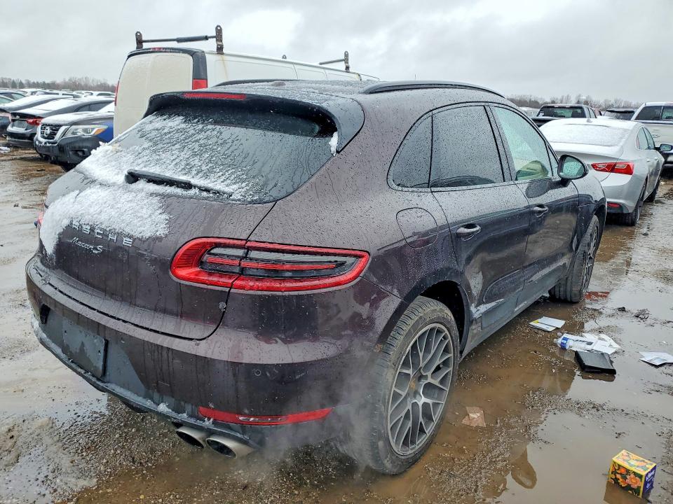 45832626 :رقم المزاد ، WP1AB2A52GLB56391 vin ، 2016 Porsche Macan مزاد بيع