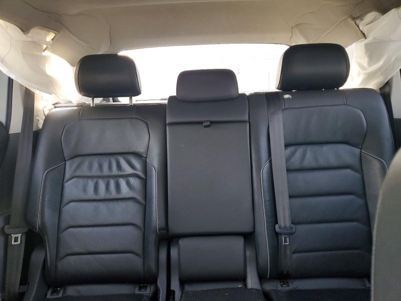 Продаж на аукціоні авто 2018 Volkswagen Tiguan, vin: 3VV4B7AX3JM214092, номер лоту: 48242186