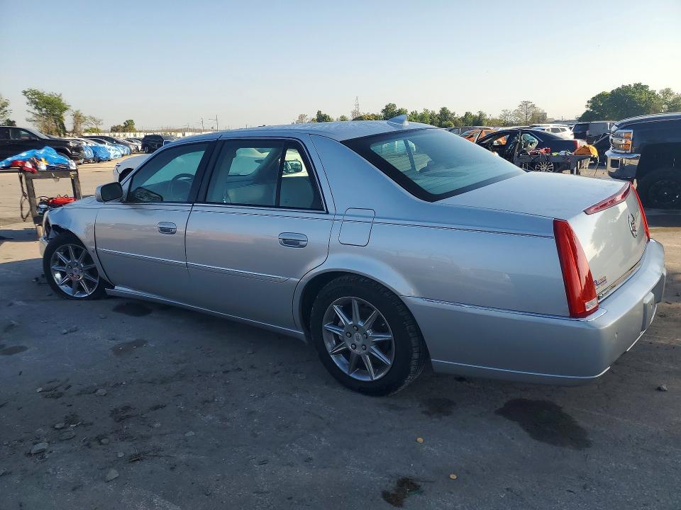 2010 Cadillac Dts მანქანა იყიდება აუქციონზე, vin: 1G6KD5EY9AU100040, აუქციონის ნომერი: 47226366