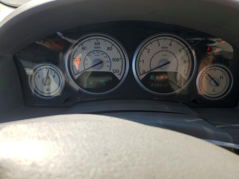 45666656 :رقم المزاد ، 2A4RR5D11AR270918 vin ، 2010 Chrysler Town & Country مزاد بيع
