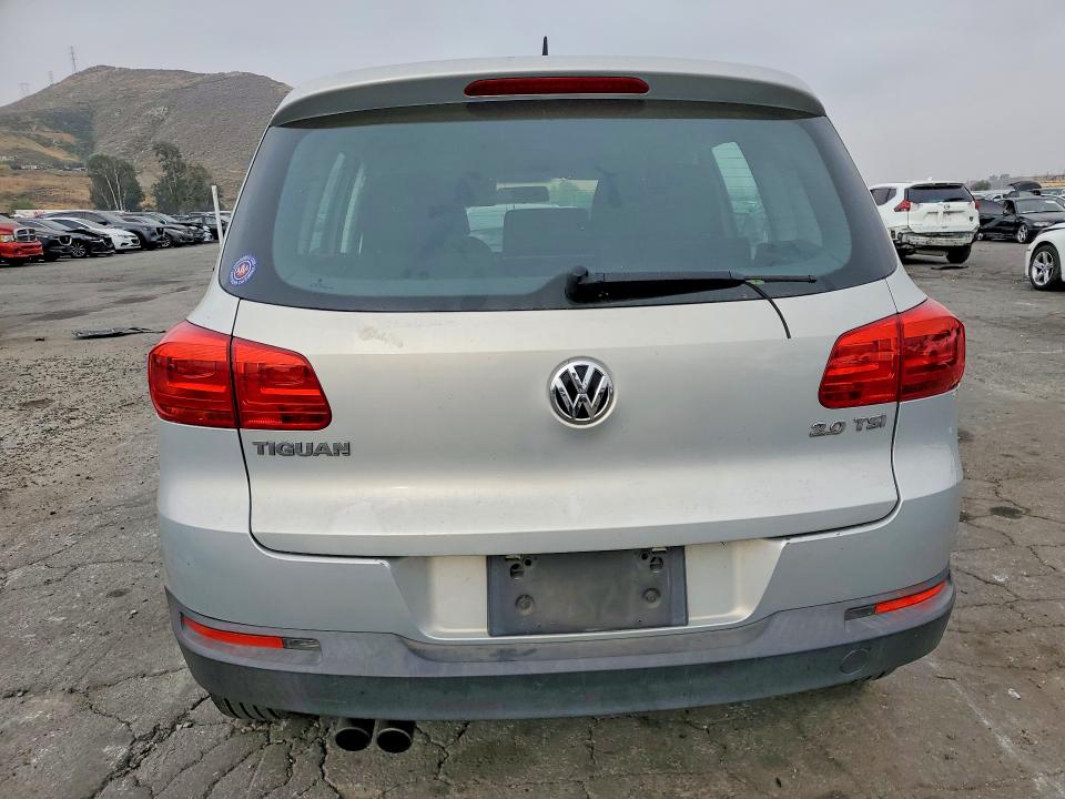 2013 Volkswagen Tiguan მანქანა იყიდება აუქციონზე, vin: WVGAV3AX6DW609692, აუქციონის ნომერი: 48103266
