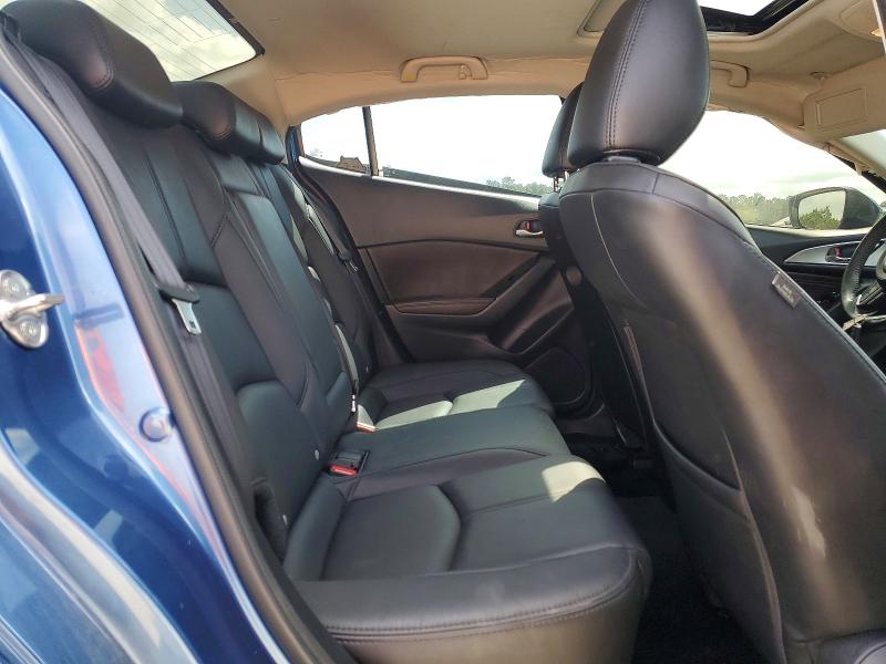 48013696 :رقم المزاد ، 3MZBN1V38JM271080 vin ، 2018 Mazda 3 مزاد بيع