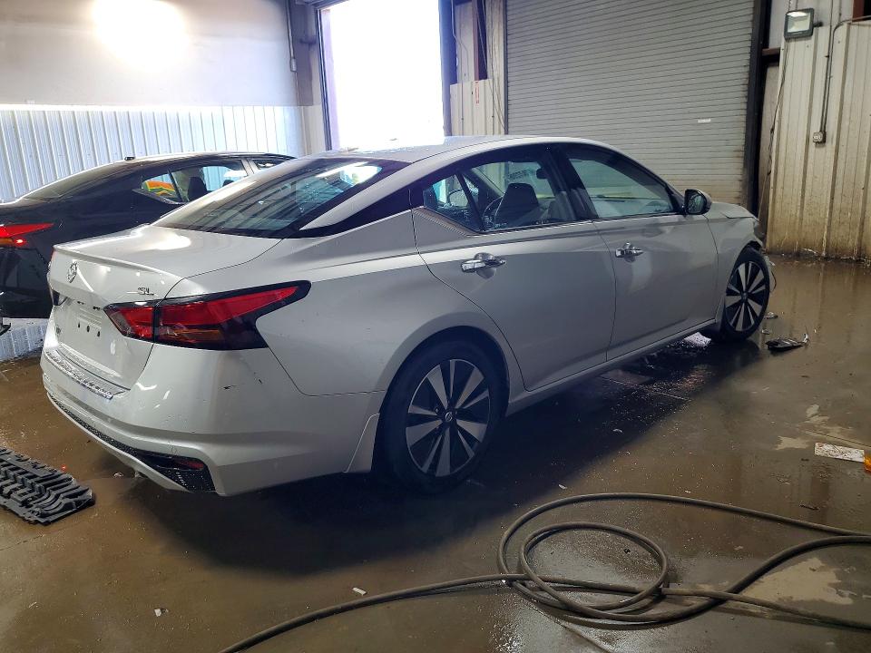2019 Nissan Altima მანქანა იყიდება აუქციონზე, vin: 1N4BL4EV6KC256937, აუქციონის ნომერი: 47827206