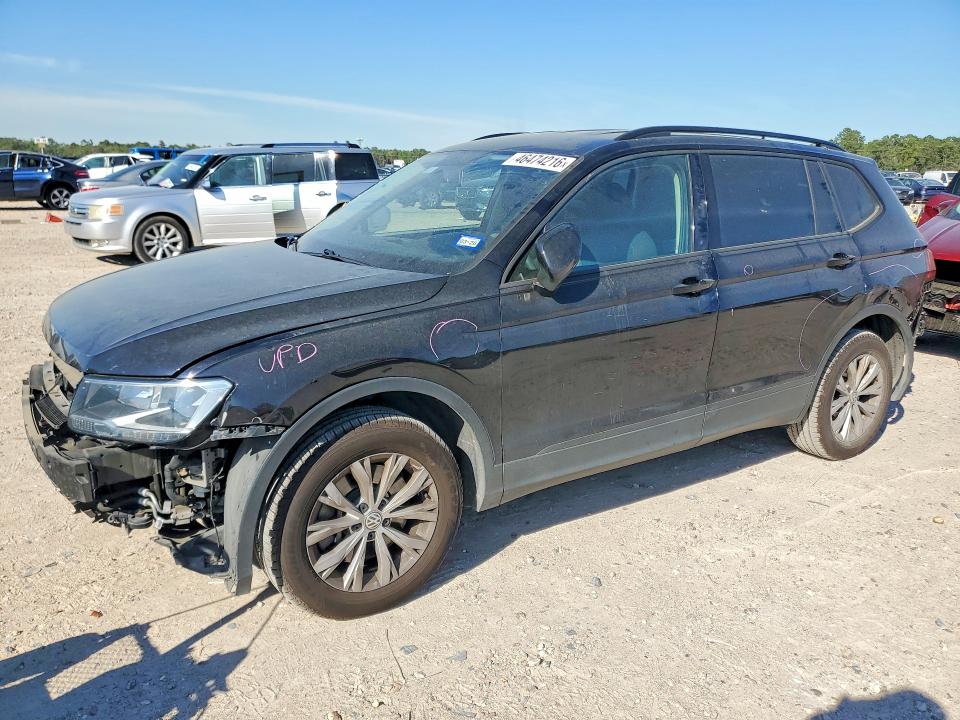 46474216 :رقم المزاد ، 3VV1B7AX1LM013636 vin ، 2020 Volkswagen Tiguan مزاد بيع